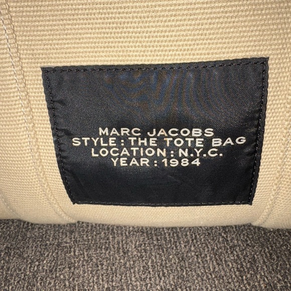 Marc Jacobs Beige and Black Tote Bag - Picture 5 of 6